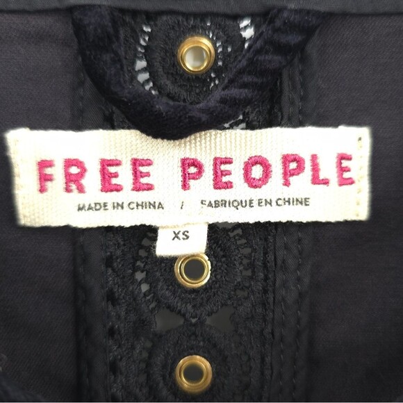 Free People Margot Black Velvet Jacket Lace Inset Grommets Regency Core Zip Up - Picture 11 of 16